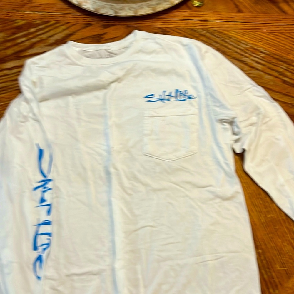 Salt life men’s medium long sleeve shirt